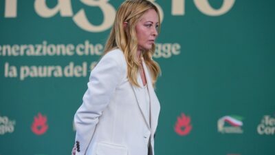 Copertina di Dalla Germania alla Spagna, nessun tetto agli stranieri nelle classi (come vorrebbe Meloni): cosa fanno in Europa