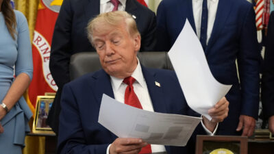 Copertina di Cnn, Ms Now e Politico fanno causa all’amministrazione Usa dopo che Trump ha impedito loro l’accesso alla Casa Bianca