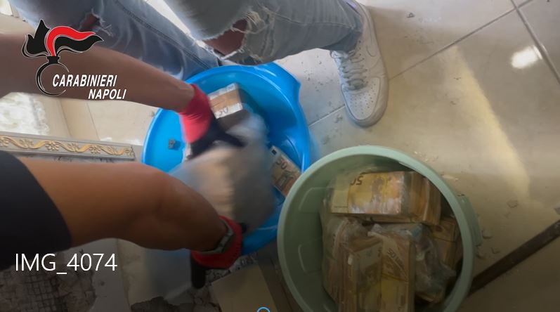 dopo il fatto della meloni ecco come le piazze di spaccio di caivano furono solo spostate dal parco verde a poche centinaia di metri da Ilfattoquotidiano.it dopo il fatto della meloni ecco come le piazze di spaccio di caivano furono solo spostate dal parco verde a poche centinaia di metri