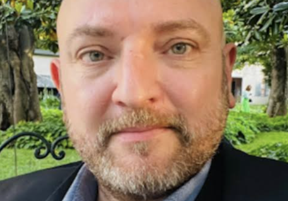davide di lernia figlio del cantante comico leone muore decapitato a 47 anni dopo aver perso il controllo del mezzo lo zoo di 105 dolori che non si possono spiegare da Ilfattoquotidiano.it davide di lernia figlio del cantante comico leone muore decapitato a 47 anni dopo aver perso il controllo del mezzo lo zoo di 105 dolori che non si possono spiegare