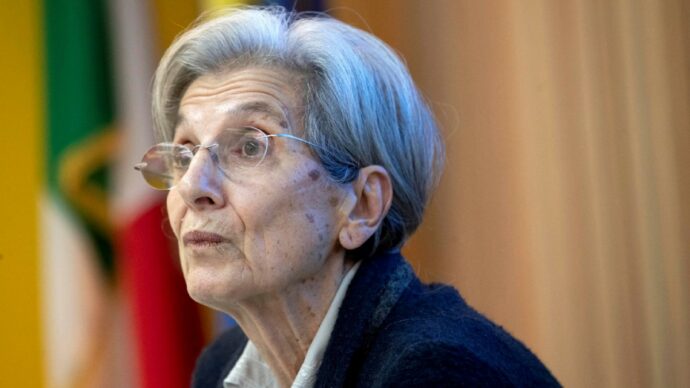Social card “elettorale”, Chiara Saraceno: “Sembra la scarpa di Achille Lauro. Sugli indigenti mai un’autocritica”