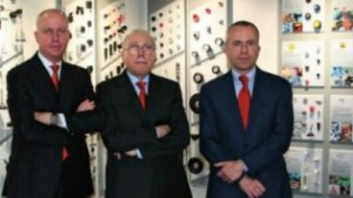 “A 101 anni anni vado ancora in ufficio ogni giorno, la mia azienda fattura 245 milioni l’anno. La mattina analizzo i dati di vendita, poi faccio le call sul tablet: non amo usare il pc”: la storia di Alberto Bertani