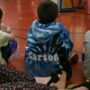 Copertina di Classi di transizione o di “benvenuto” per almeno 6 mesi, test sulla lingua già alla scuola dell’infanzia: i modelli di gestione degli alunni stranieri in classe