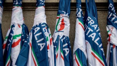 Copertina di “Fratelli di Chat”, caso chiuso. Nessuna contestazione al Fatto