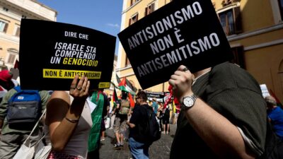 Copertina di Svoltina dem: verso il no  al ddl sull’antisemitismo