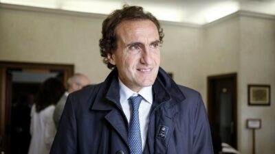 Copertina di “Fece campagna elettorale per la destra”: Dambruoso rischia il posto da procuratore
