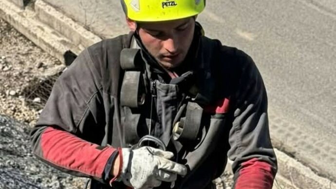 Chi era Andrea Moretti, l’operaio di 22 anni morto al Colosseo. Il sindaco di Crognaleto (Teramo): “Lutto cittadino”