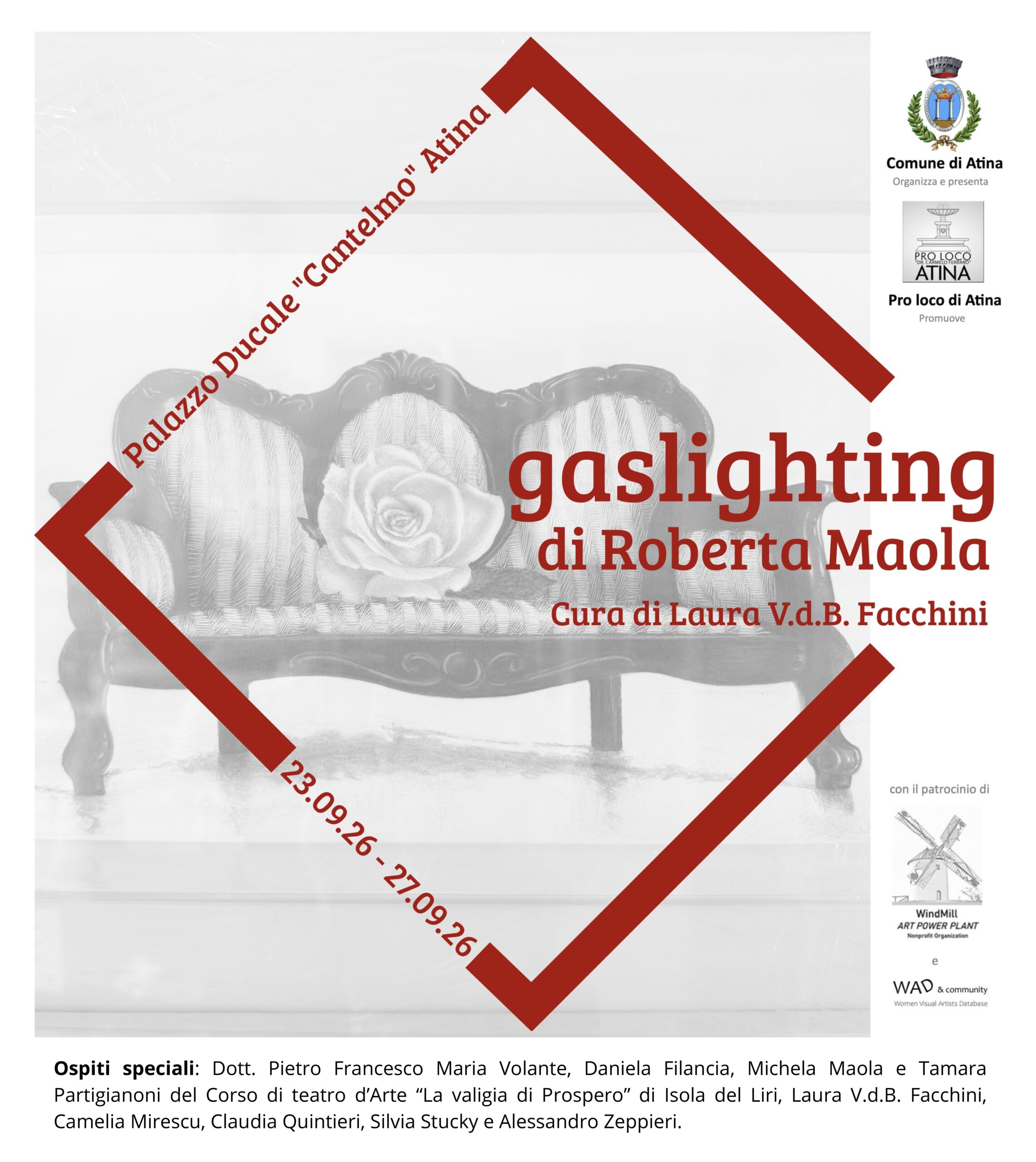“Scrivi la frase che non hai mai avuto la forza di dire”: la mostra Gaslighting di Roberta Maola trasforma la manipolazione psicologica in arte partecipata