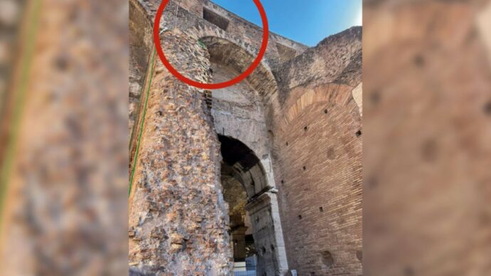 Operaio morto al Colosseo, l’ipotesi dei pm: fune legata male