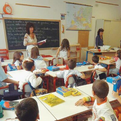 Copertina di Nel decreto Scuola Mattarella corregge sanzioni e deroghe