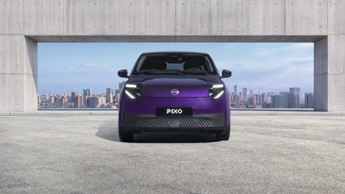 Nissan Pixo, piccola fuori e digitale dentro. Una scossa per la città – FOTO