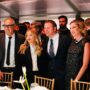 Copertina di Giorgia Meloni diserta l’assemblea Onu e va alla cena di gala tra i vertici del lusso alla Milano Fashion Week. “Ecco le sue priorità”