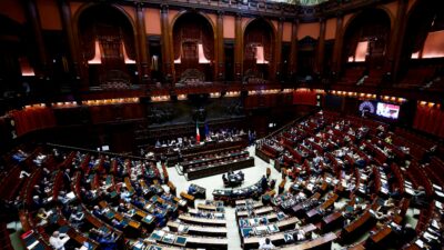 Copertina di Il voto al Csm: Pd e M5S puntano al rinvio sui laici