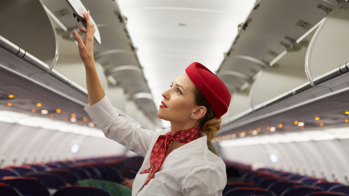 mai in bagno in calzini e niente sedili vicino alla toilette non si sa mai accanto a chi si finir224 quando si sceglie il posto in aereo ma ci sono dei trucchi il decalogo dell8217ex assistente di volo da Ilfattoquotidiano.it mai in bagno in calzini e niente sedili vicino alla toilette non si sa mai accanto a chi si finir224 quando si sceglie il posto in aereo ma ci sono dei trucchi il decalogo dell8217ex assistente di volo