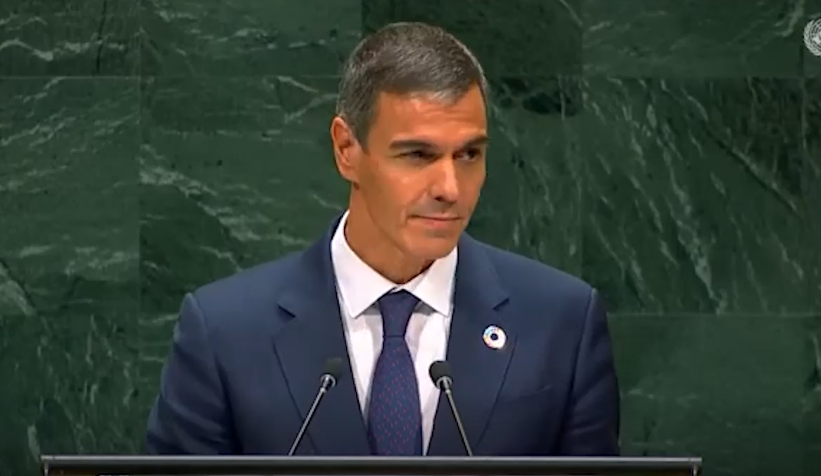 Copertina di Sanchez elogia il femminismo e lancia l’appello per la prossima segretaria Onu: “È l’ora di una donna sudamericana”