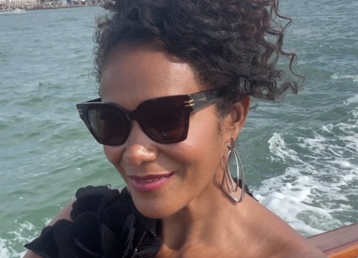 le mie rughe non faccio botox do i besos trent8217anni da miss italia sono passati in fretta mi stupisce che debba giustificarmi per il colore della mia pelle parla denny mendez da Ilfattoquotidiano.it le mie rughe non faccio botox do i besos trent8217anni da miss italia sono passati in fretta mi stupisce che debba giustificarmi per il colore della mia pelle parla denny mendez
