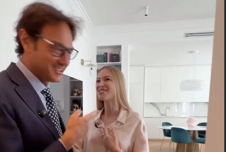taylor mega vende casa a brera nel video tour arriva gianluca torre di casa a prima vista ecco quanto costa e com8217232 fatta dentro da Ilfattoquotidiano.it taylor mega vende casa a brera nel video tour arriva gianluca torre di casa a prima vista ecco quanto costa e com8217232 fatta dentro