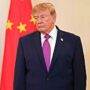 Copertina di Trump incontra Xi: “Grande e vera amicizia”. Il leader cinese: “Abbiamo la responsabilità storica di far avanzare il progresso dell’umanità”