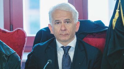Copertina di La protesta contro Ferri in corsa al Csm: “Sconcerto, basta scandali sulle nomine”
