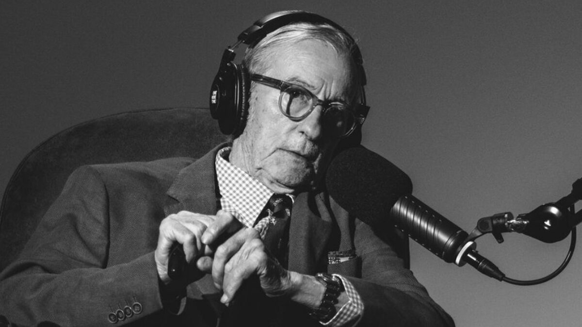 “A poche ore dal parto mia moglie è morta. Mi sono chiesto: ‘Adesso come faccio con due gemelle?’ Le ho appoggiate in un brefotrofio per un anno”: così Vittorio Feltri