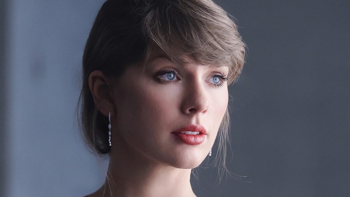 “Ho barcollato, sono guarita e uscita da una relazione tossica”: Taylor Swift si confessa in “Patient zero”