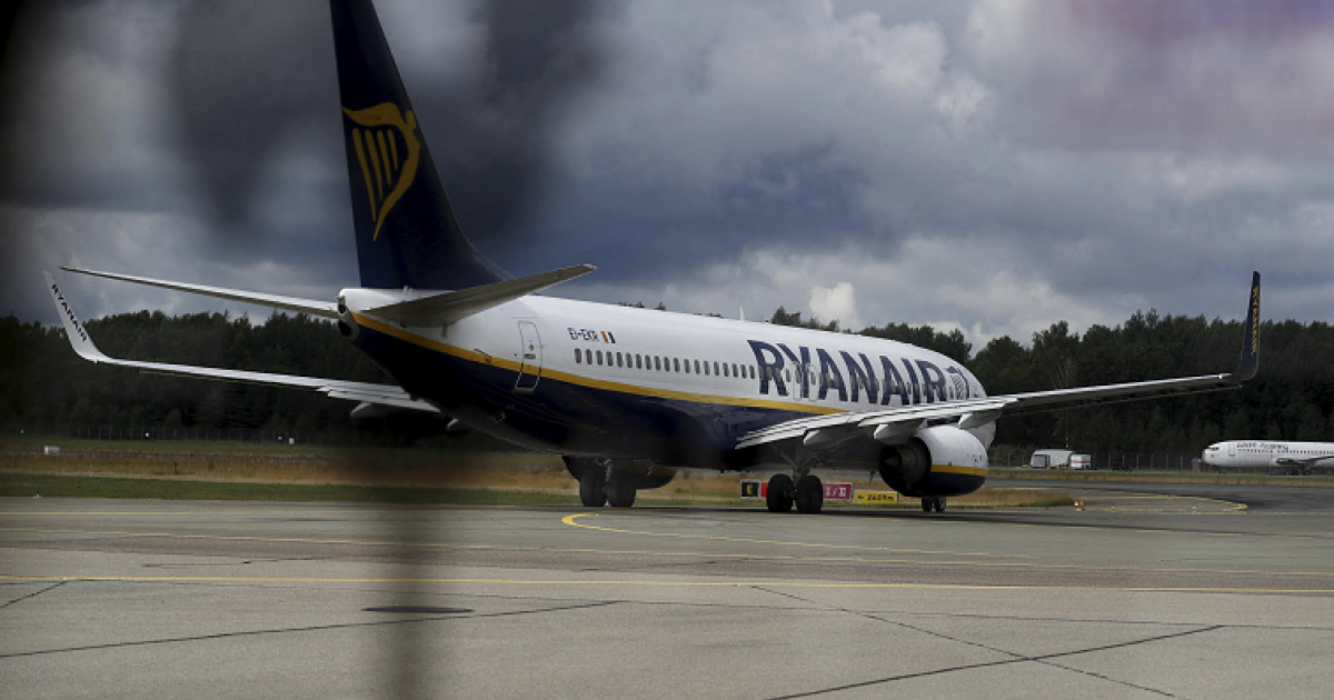 nel serbatoio c8217era carburante solo per altri 3 minuti di volo poi si sarebbero spenti i motori e8217 un incidente grave ecco come 232 stato possibile il report d8217indagine sul volo ryanair pisa prestwick da Ilfattoquotidiano.it nel serbatoio c8217era carburante solo per altri 3 minuti di volo poi si sarebbero spenti i motori e8217 un incidente grave ecco come 232 stato possibile il report d8217indagine sul volo ryanair pisa prestwick