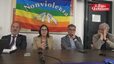 Copertina di Un nuovo dipartimento della Difesa non armata, depositate 57mila firme per una legge popolare: “Ora il Parlamento decida da che parte stare”