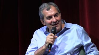 Copertina di Calabresi a Milano: “Sicurezza? Follia puntare su spazi vuoti e militarizzati, servono panchine e socialità” – Video