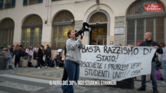 Copertina di “Basta razzismo di Stato, occupatevi dei problemi veri”: la protesta degli studenti contro il tetto agli stranieri in classe
