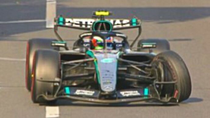 F1, disastro Antonelli a Baku: va a muro in Q1, qualifiche già finite. Il team lo richiama ai box, lui insiste: “Perché non possiamo sistemarla?”