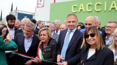 Copertina di Regalo di Lollo ai cacciatori:  decidono loro quanto sparare