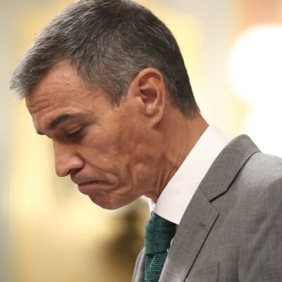 Copertina di Spagna, il Parlamento boccia il decreto di misure per la casa. Il governo Sanchez rischia di cadere, ipotesi voto anticipato