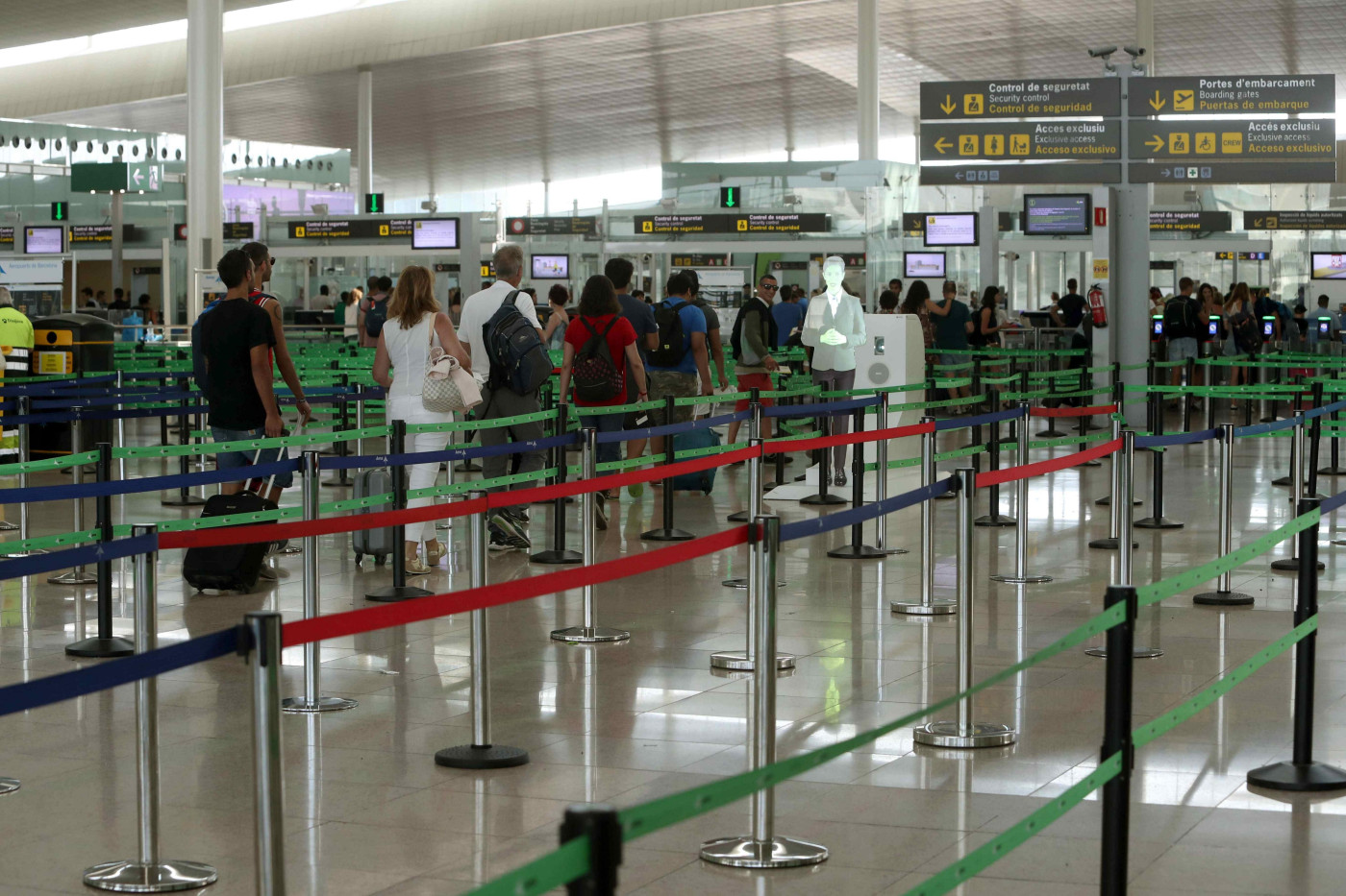 Costretta a un matrimonio forzato e sequestrata in Pakistan, rimpatriata dalla polizia a Barcellona