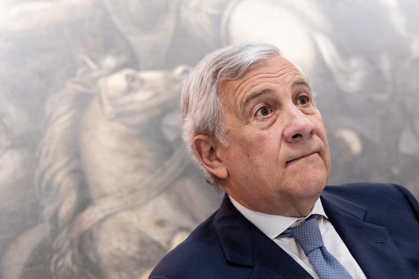 Tajani parla di sicurezza e mette da parte il garantismo: “I giudici devono colpirne uno per educarne cento”. E fa arrabbiare magistrati e avvocati: “È contrario a Stato di diritto”