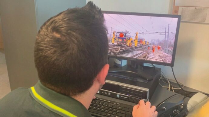 Ferrovie, l’uomo del clan: “Le assunzioni le decido io”