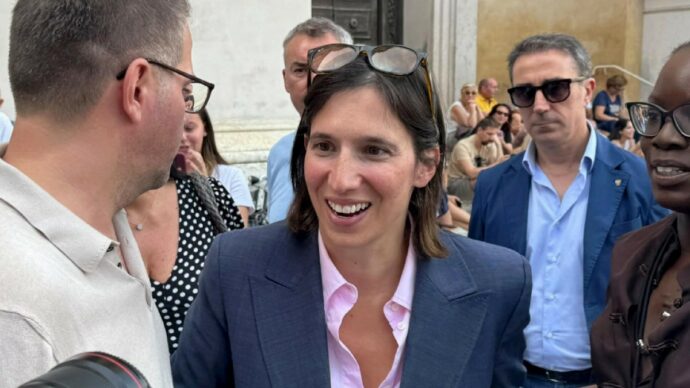 Minoranza. La destra dem: “Armare Kiev la linea rossa”