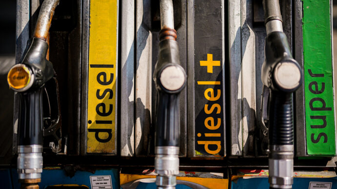 Carburanti ancora in rialzo: il diesel si avvicina a 2,5 euro in autostrada