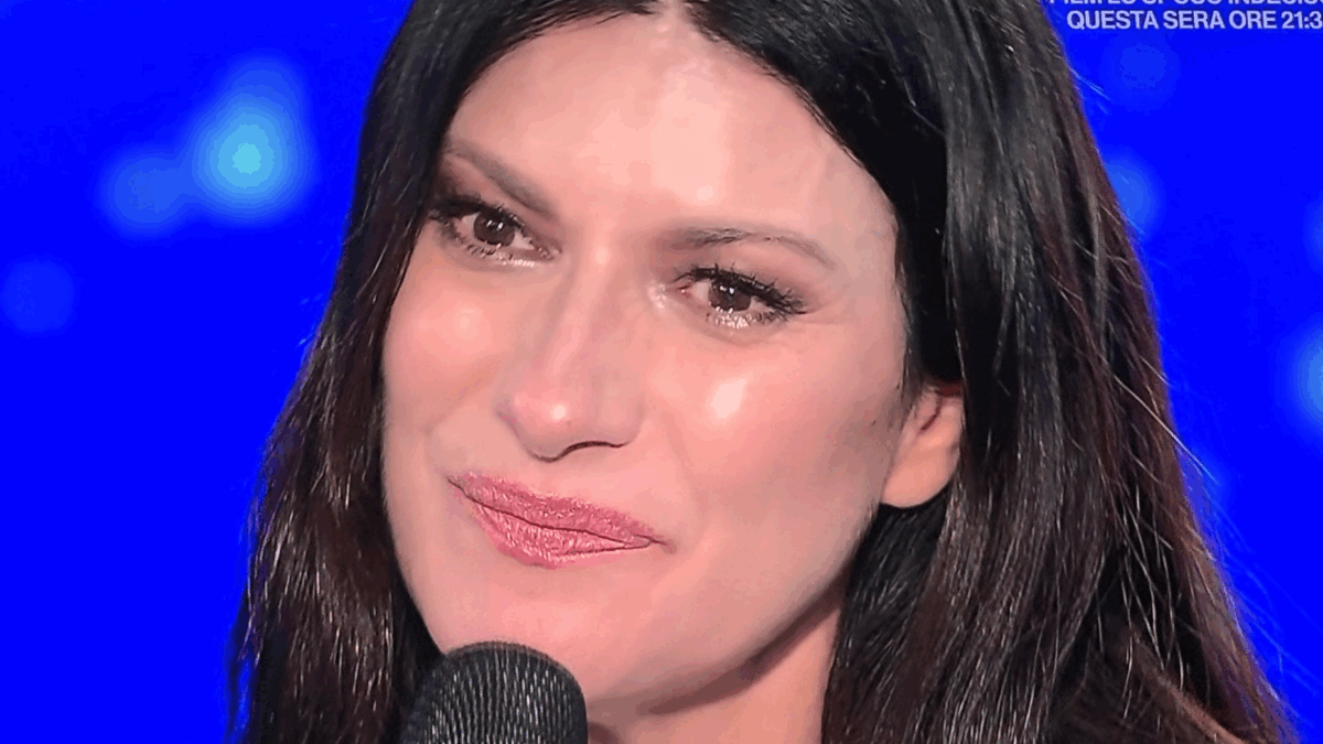 dopo la pandemia avevo deciso che volevo smettere ma la mia famiglia e i miei migliori amici mi hanno dato la forza per tornare a cantare laura pausini si commuove da Ilfattoquotidiano.it dopo la pandemia avevo deciso che volevo smettere ma la mia famiglia e i miei migliori amici mi hanno dato la forza per tornare a cantare laura pausini si commuove