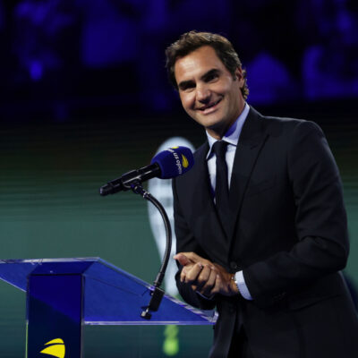 Copertina di “Sinner il più forte, Alcaraz il più geniale”: Roger Federer incorona il tennista azzurro