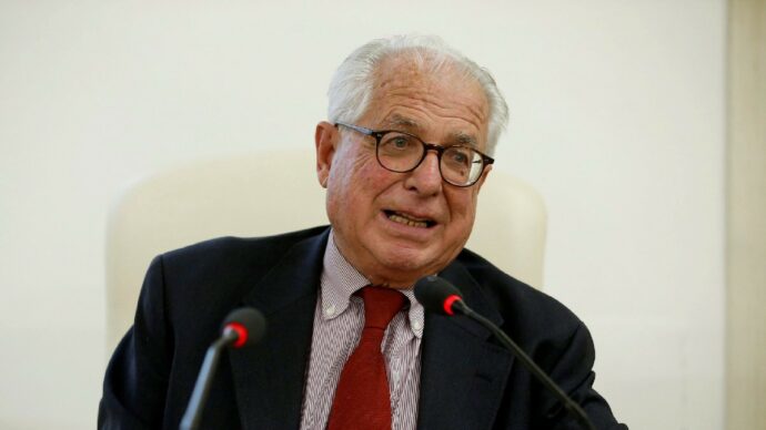 Massimo Livi Bacci: “Il contadino è quasi estinto, gli stranieri salvano la terra”