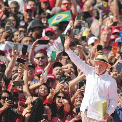 Copertina di Brasile, la guerriglia tra le gang può complicare la corsa di Lula