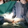 Copertina di “Non era in gioco solo il movimento, ma la sua vita”: a 5 anni torna a camminare dopo un grave trauma al midollo grazie ai medici del Gaslini