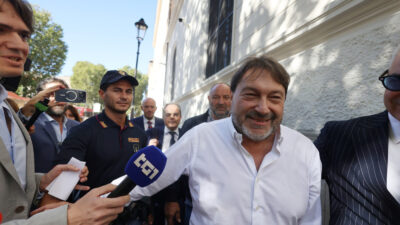 Copertina di Ranucci-Rai, la destra contro la giudice: “È la stessa del caso Almasri”. I togati del Csm: “Tentativo di condizionamento”