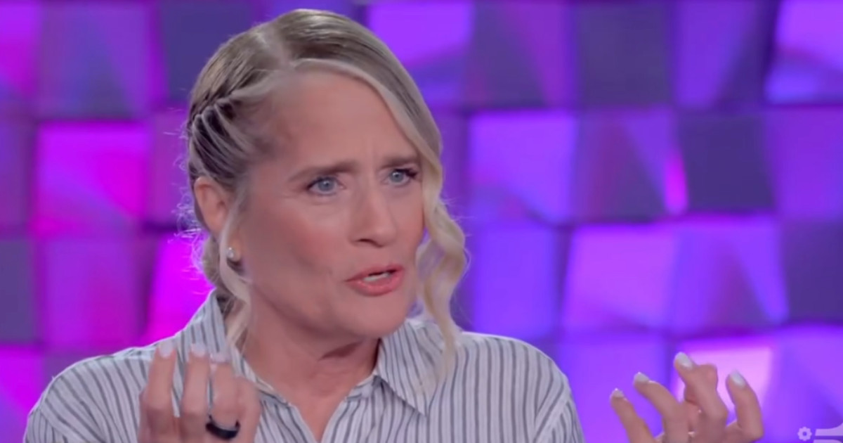 “Non vedo mia figlia Jacqueline da 13 anni. Ho detto bugie per difenderla, i fan mi attaccano ma non sanno la verità”: così Heather Parisi a “Verissimo”