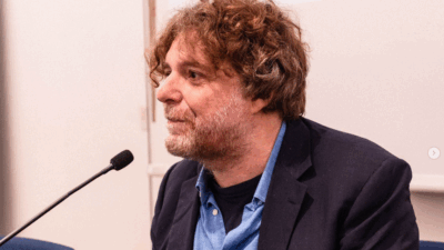 Copertina di “Ho lasciato le Iene per Tv2000. Non sono bravo, perché devo costringere Davide Parenti a discussioni quando sono io che non sono capace? L’ho liberato da questa pesantezza”: parla Alessandro Sortino
