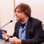 Copertina di “Ho lasciato le Iene per Tv2000. Non sono bravo, perché devo costringere Davide Parenti a discussioni quando sono io che non sono capace? L’ho liberato da questa pesantezza”: parla Alessandro Sortino