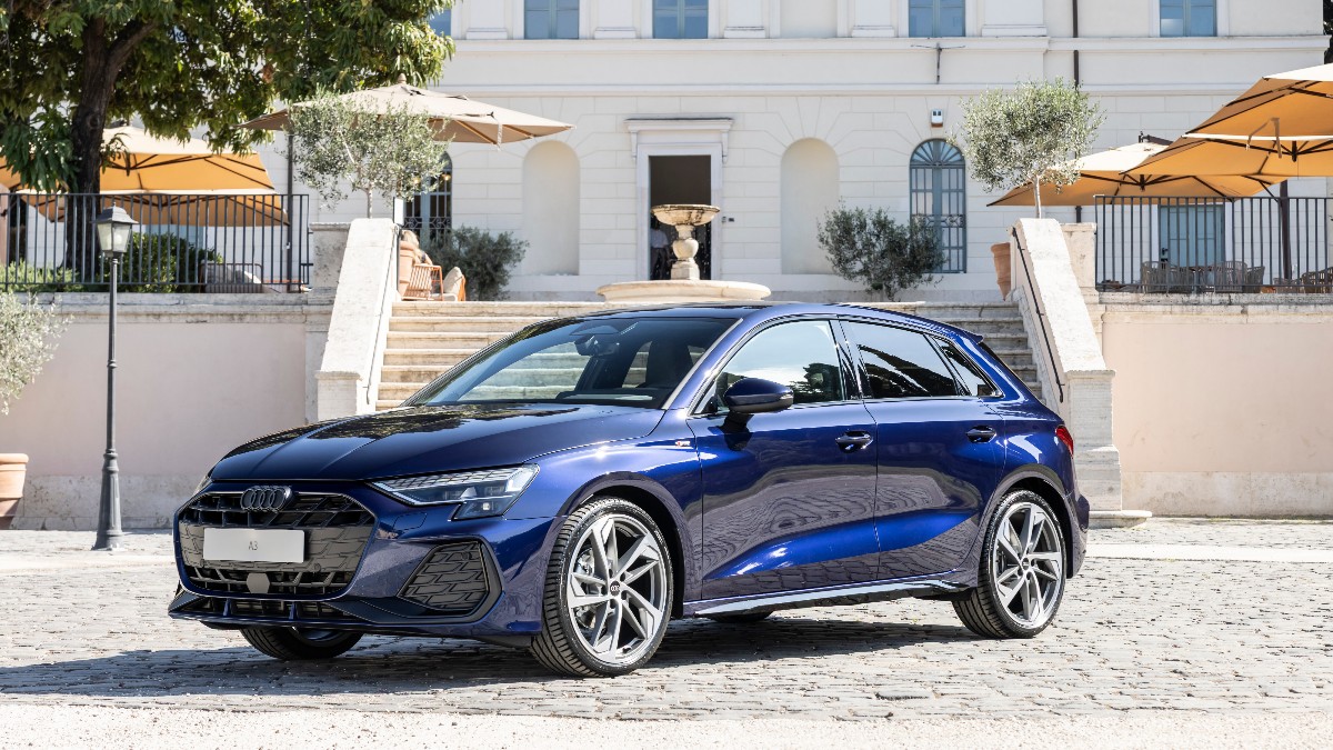 audi a3 trent8217anni e non sentirli la berlina dei quattro anelli si aggiorna e costa meno 8211 foto da Ilfattoquotidiano.it audi a3 trent8217anni e non sentirli la berlina dei quattro anelli si aggiorna e costa meno 8211 foto