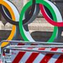 Copertina di Milano-Cortina, l’eredità di debiti e ritardi. Come volevasi dimostrare: un terzo delle opere deve ancora partire, l’ultimo cantiere nel 2033 | Il rapporto