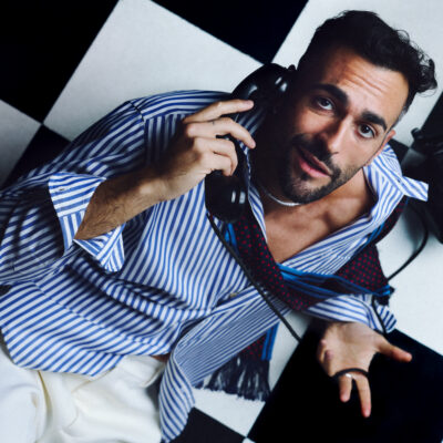 Copertina di “Niente cellulari né scaletta, e non suonerò “Due vite” e “L’essenziale”, ma tutti i brani minori. I prezzi? Da 100 a 200 euro per pagare degnamente chi lavora qui”: Marco Mengoni apre il club “Allo Sbagliato” a Milano