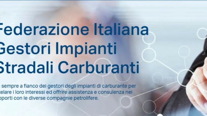 Gestori delle pompe di benzina sulle barricate per il tetto al prezzo del carburante: “Ci manda in crisi”